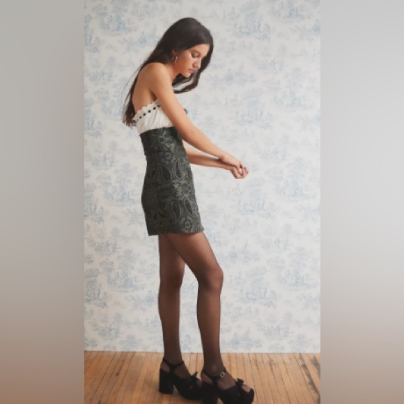 URBAN OUTFITTERS Kimchi Blue Antoinette Paisley Strapless Romper size large - Picture 4 of 11